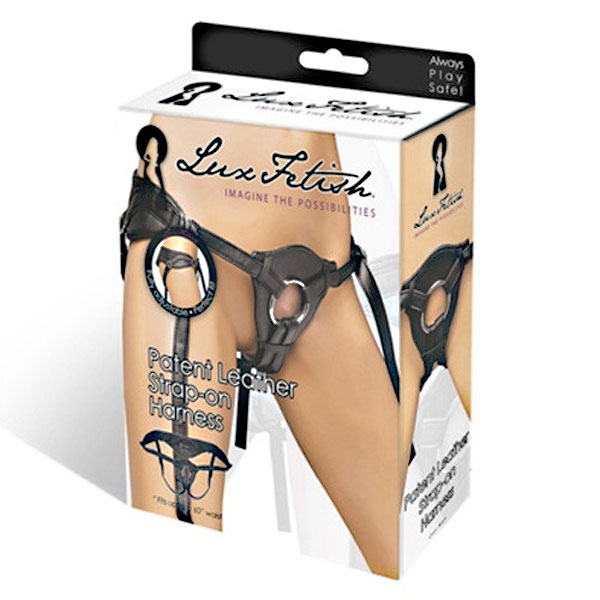картинка Черные трусики для страпона из патентованной кожи от магазина Без Проблем