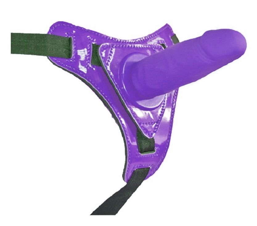 картинка Фиолетовый страпон на лакированных трусиках - 12 см. от магазина Без Проблем