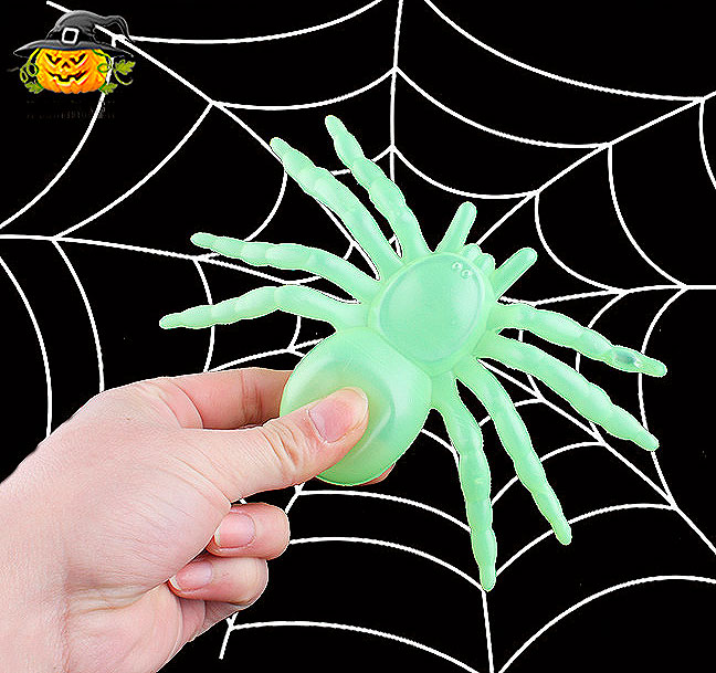 картинка Розыгрыш «Светящийся паук» от магазина Без Проблем